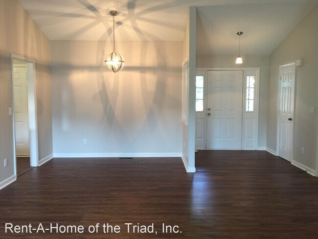 Building Photo - 3 br, 2 bath House - 6709 River Hills Drive