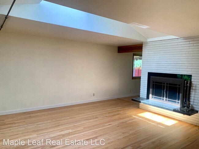 Building Photo - 4 br, 2 bath House - 1518 N 146th Street