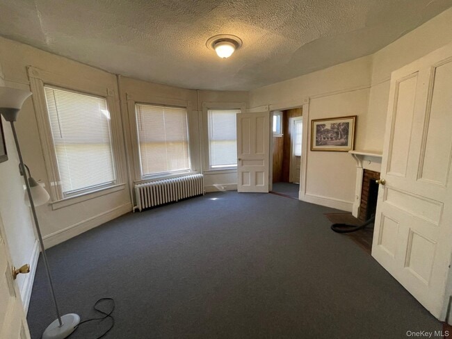 Building Photo - 187 Fisher Ave