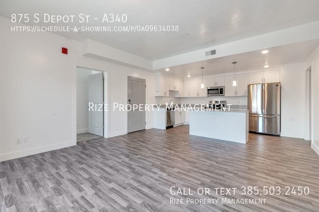 Building Photo - Clearfield Apartment Available Now!
