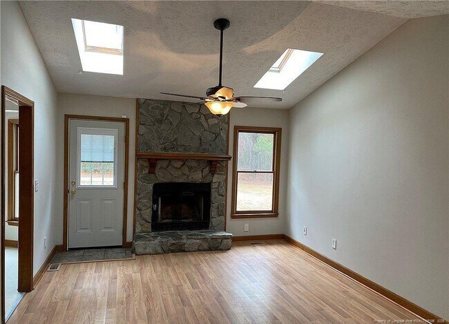 Foto del edificio - 6636 Brookshire St