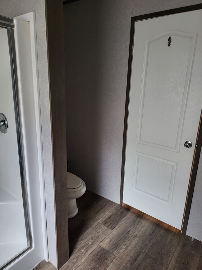 Master bathroom - 1516 Saint Armand Blvd
