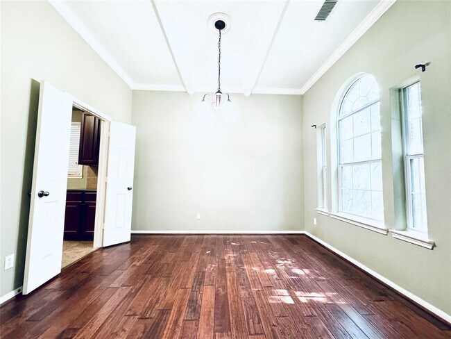 Building Photo - 242 Fairwind Trail Dr