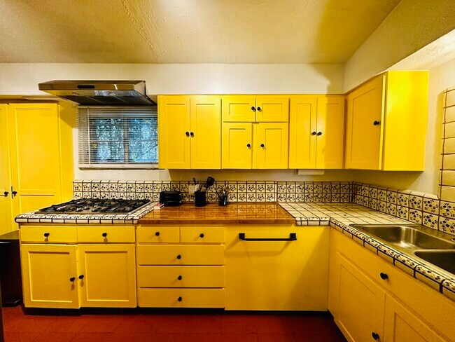 Foto del edificio - 228 N 4th Ave