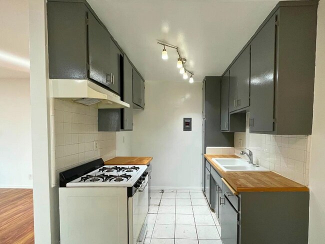 Foto del edificio - 11243 Tiara St