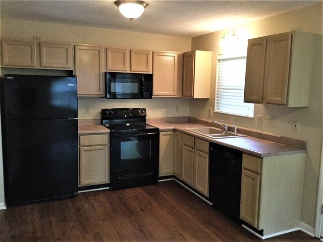 Foto del edificio - 153 Western Ridge Drive
