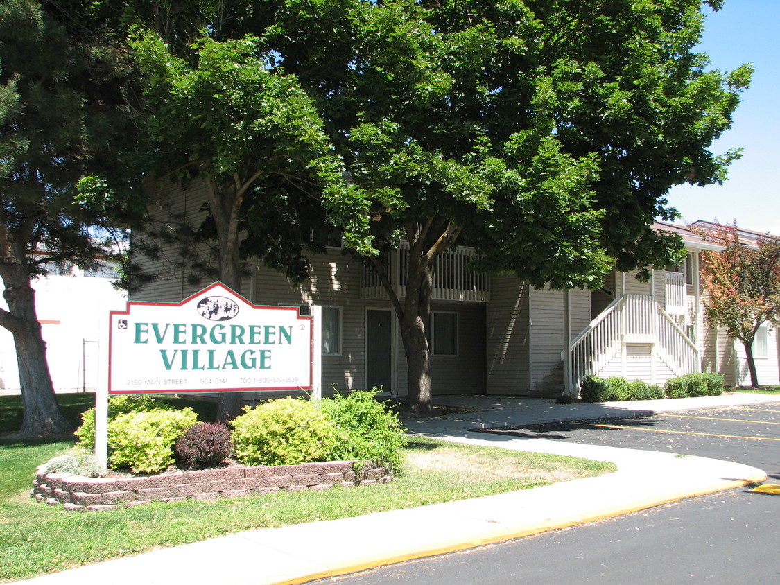 Primary Photo - Evergreen Village Apartments