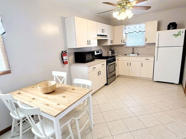 Foto del edificio - 47 Harding Ct