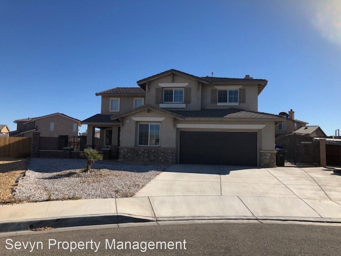 Foto principal - 5 br, 3 bath House - 14333 Greta Drive