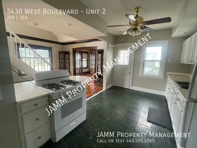Building Photo - Beautiful 2-Bedroom Duplex unit in Clevela...