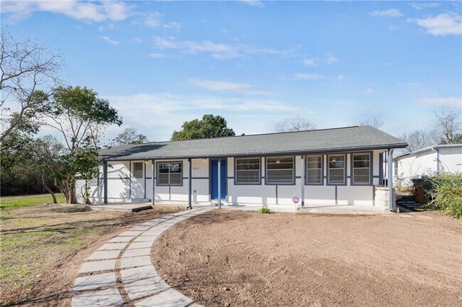 Foto del edificio - 4806 Pecan Springs Rd