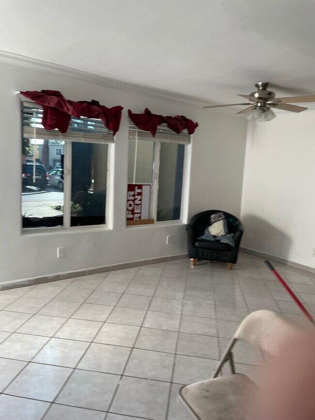 Foto del edificio - 1627 Pentecost Way