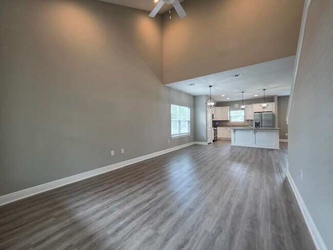 Foto del edificio - 2331 Hadleigh Hills Ct