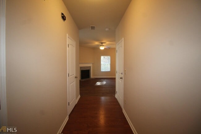 Building Photo - 754 Lobdale Falls Dr