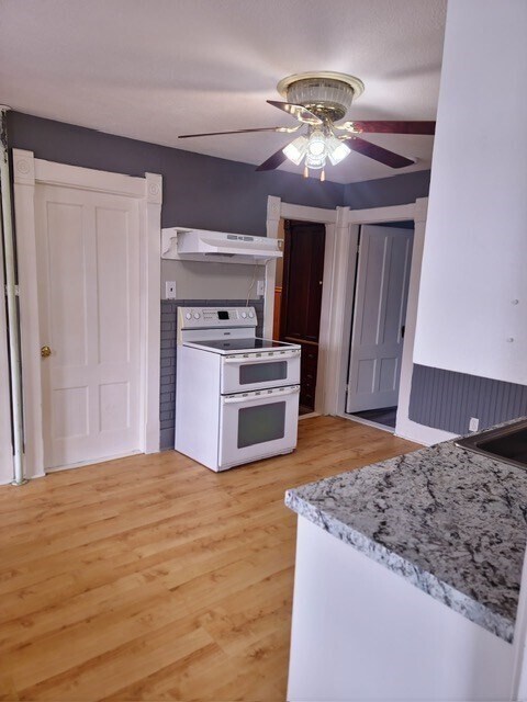 Foto del edificio - 80 Linden St