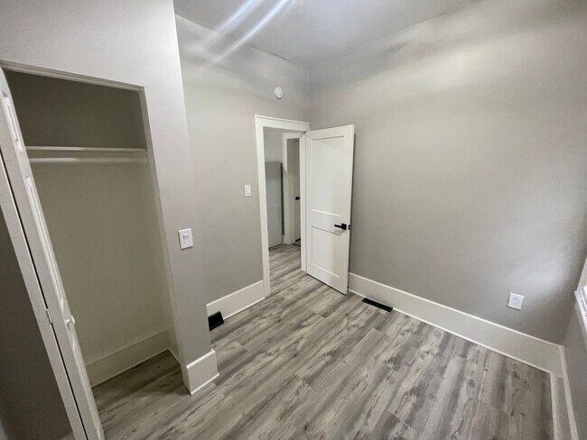 Foto del edificio - 1440 N 28th St