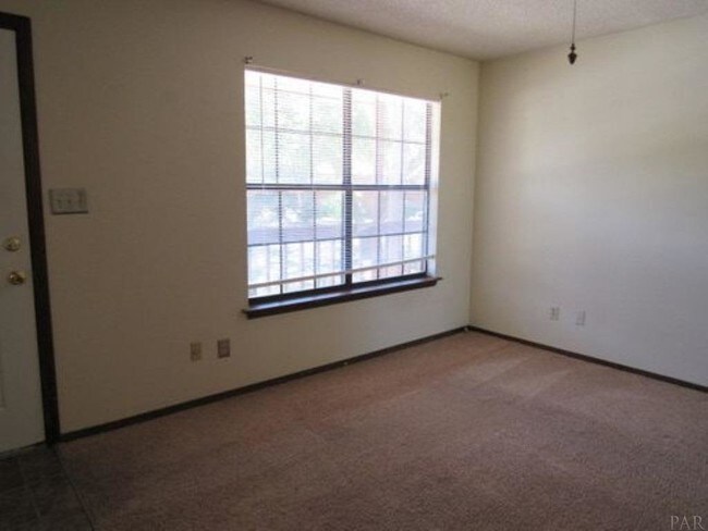 Foto del edificio - 2811 Langley Ave