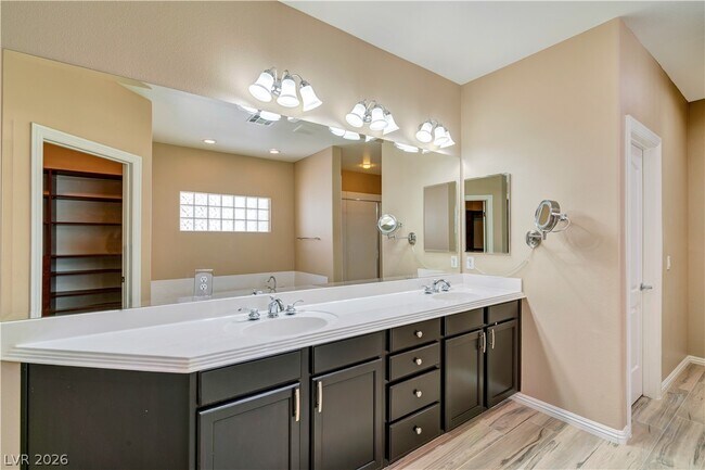 Building Photo - 9180 Worsley Park Pl