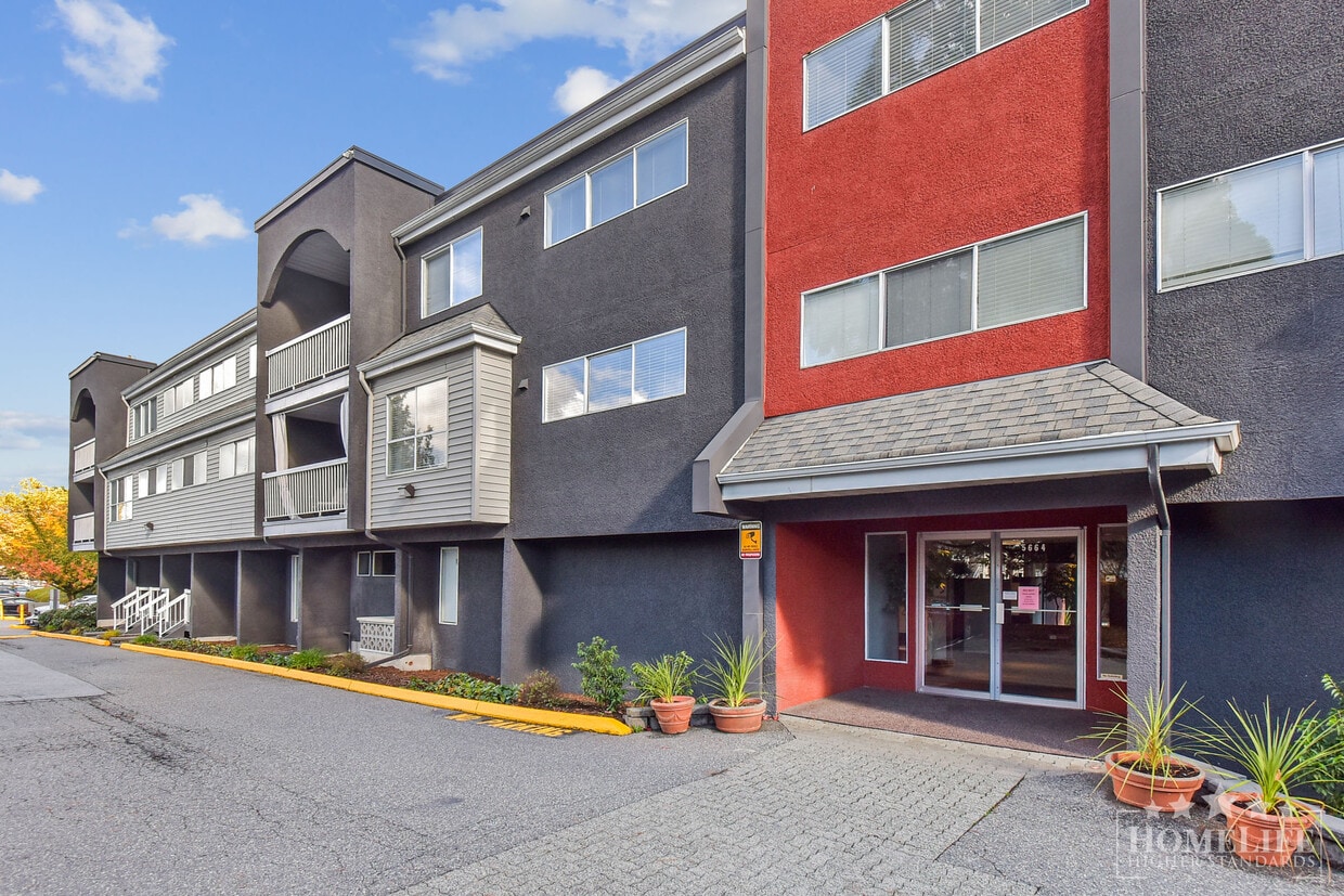 Primary Photo - Modern 1-Bedroom Condo at Latimer Village....