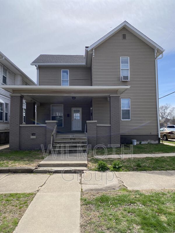 133 W Hendricks St, Shelbyville, IN 46176 Condo for Rent in