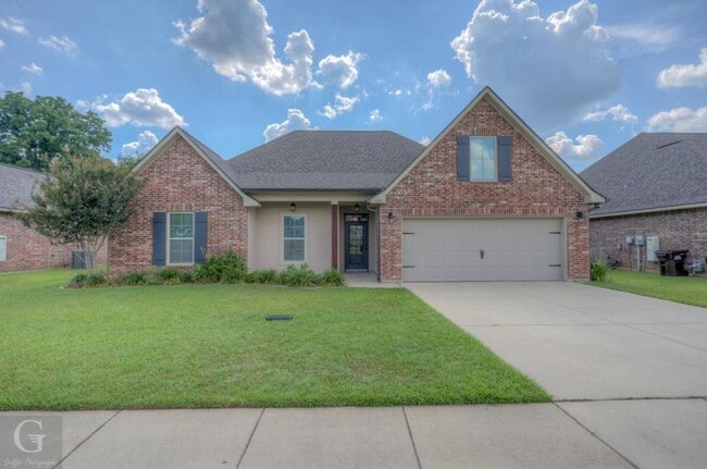 Building Photo - 650 Alder Ln