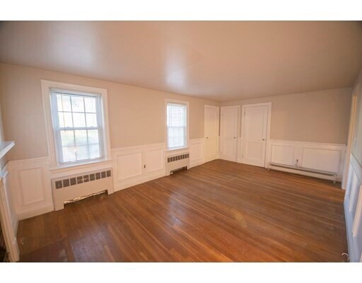 Building Photo - 22 Pheasant Hill St
