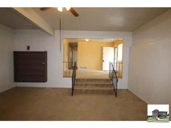 Building Photo - 1207 9th St