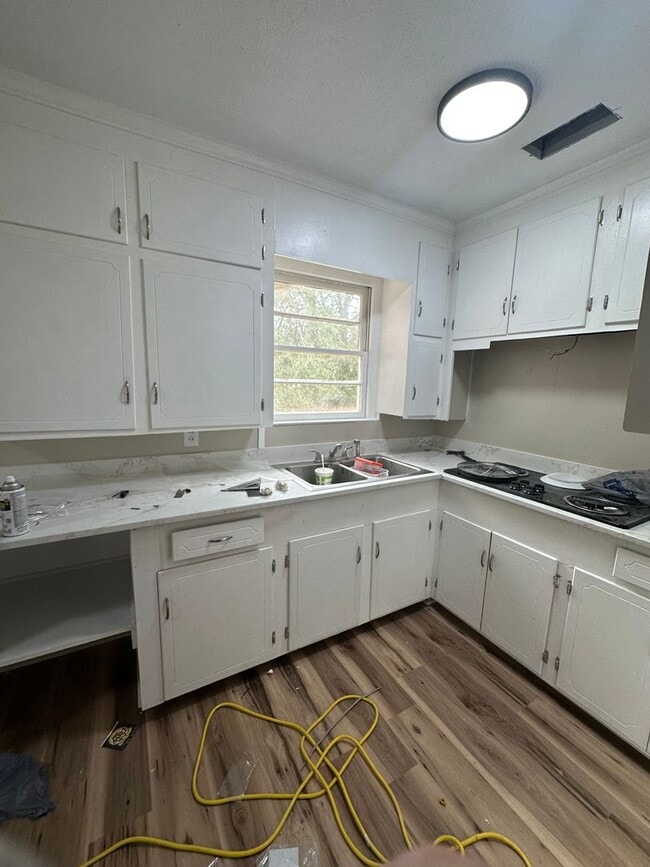 Building Photo - 416 N Madison St