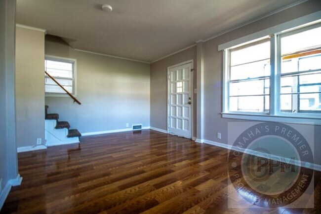 Foto del edificio - Charming 3+ Bedroom / 2 Bathroom Home | Ne...