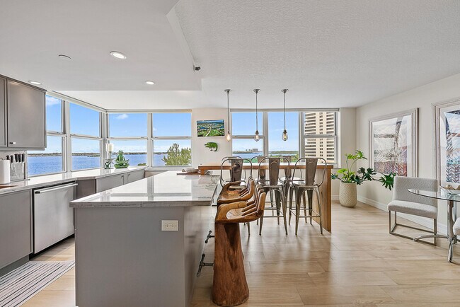Foto del edificio - 5200 N Ocean Dr