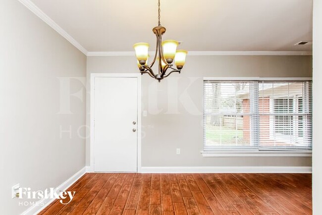 Foto del edificio - 240 Palaside Dr NE