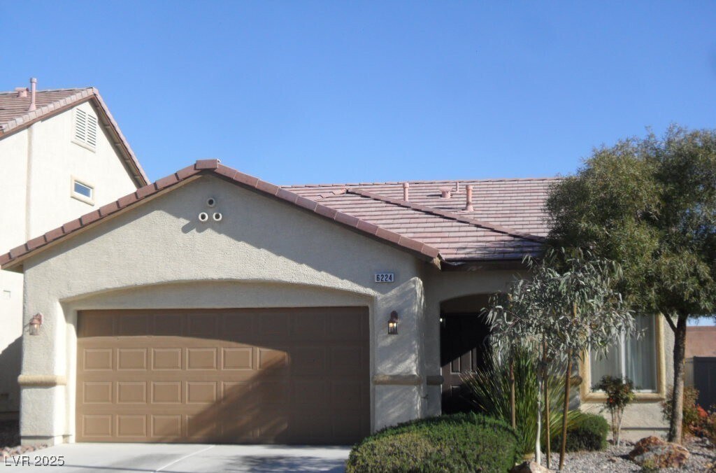 Foto principal - 6224 Boulder Rise St