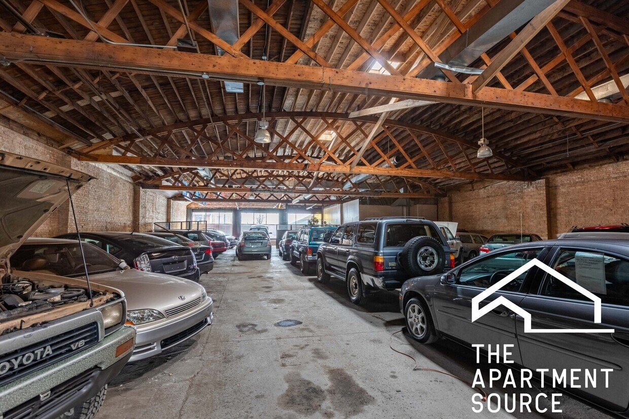 Foto principal - 3515 W Armitage Ave