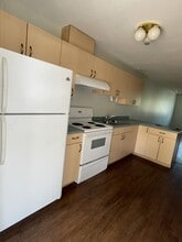 Building Photo - 160 Marsh Dr