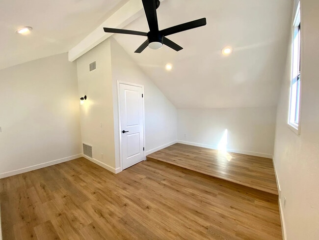 Foto del edificio - 501 Orange Blossom