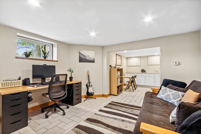 Foto del edificio - 403 S Hough St