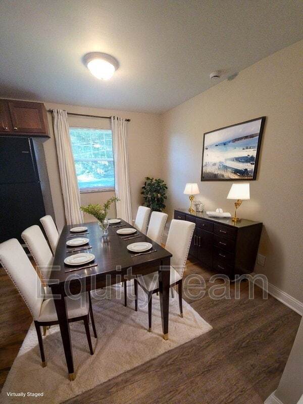 Foto del edificio - 3521 Mary Ann Dr