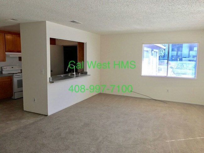 Building Photo - 5569 Lean Ave
