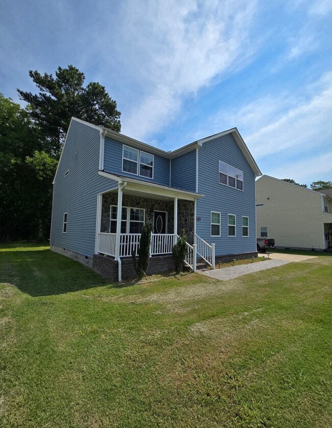 Building Photo - 2716 Gilmerton Rd