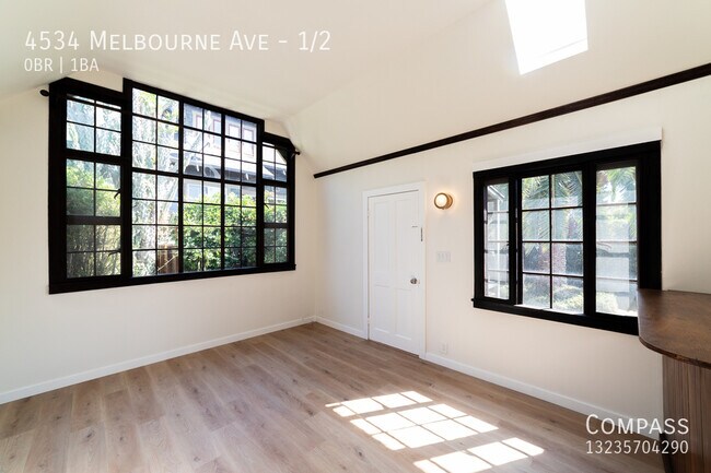 Building Photo - Sun-Soaked Los Feliz Studio Cottage—Perfec...