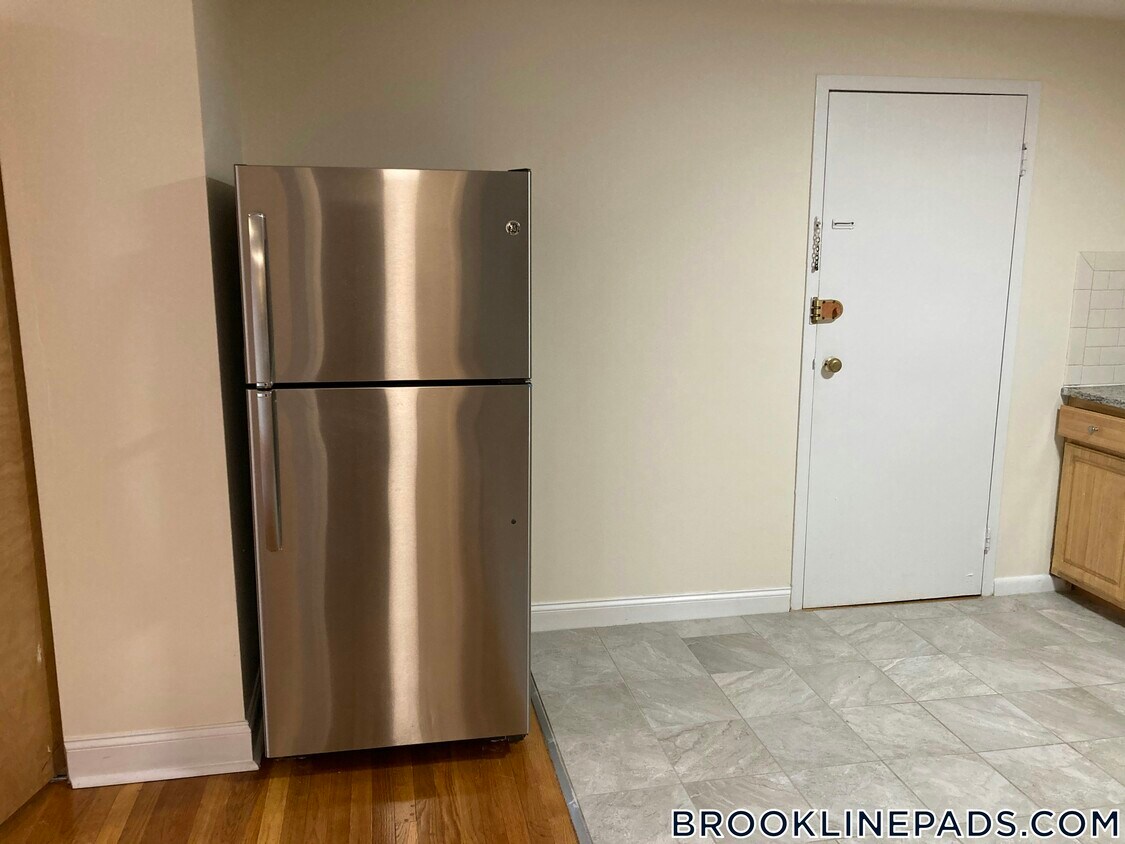 Foto principal - 222 Babcock St