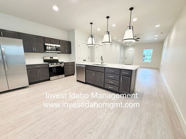 Foto del edificio - 6251 W Poplar St