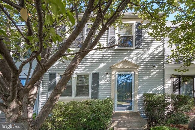 Foto del edificio - 7355 Crestleigh Cir