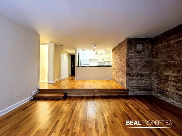 Building Photo - 2 bedroom in CHICAGO IL 60610