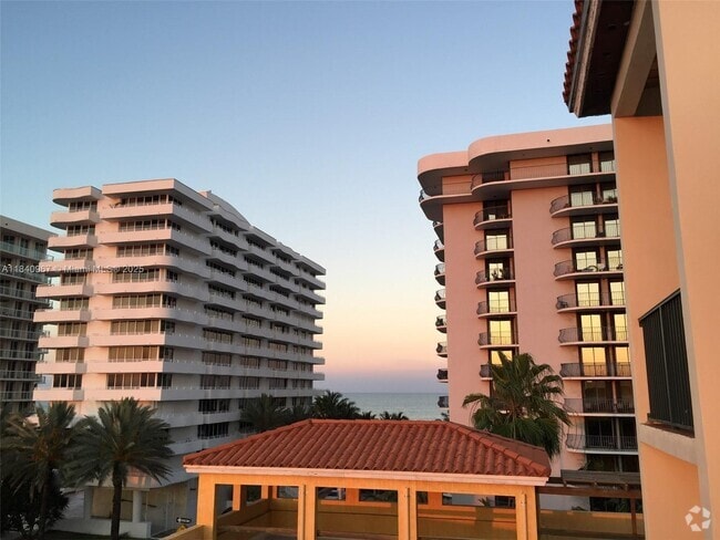 Building Photo - 8888 Collins Ave