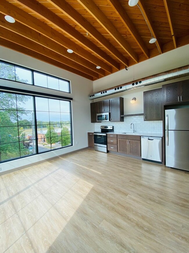 Interior Photo - The Winford