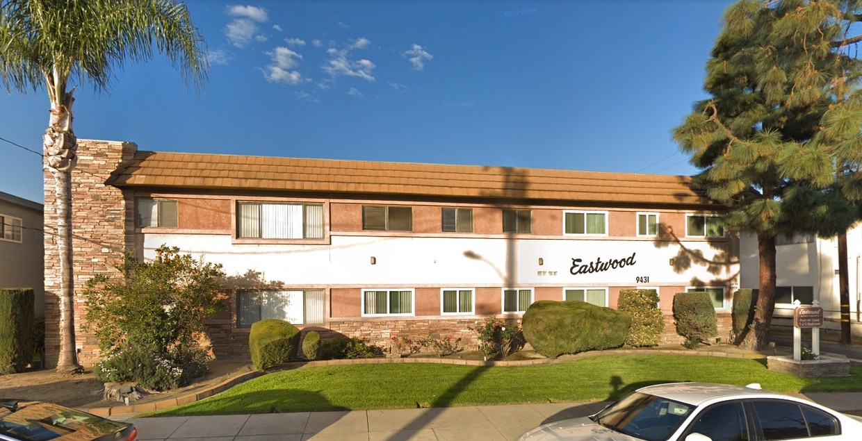 Building Photo - Eastwood Apartments