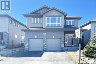 Building Photo - 170 Escarpment Cres