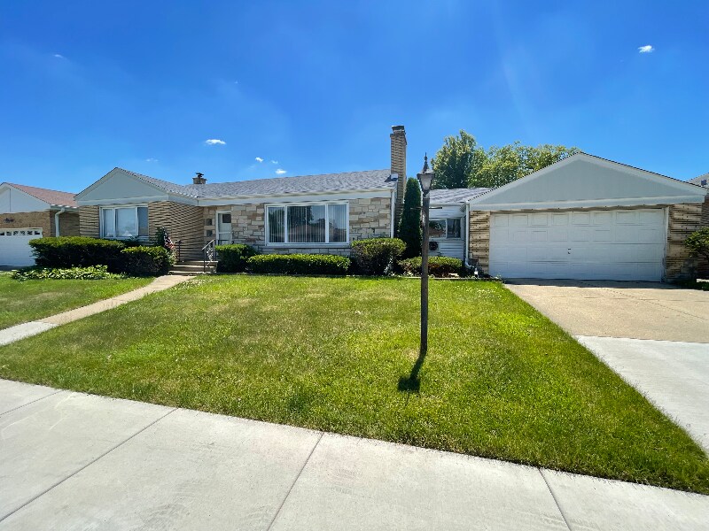 Foto principal - 7143 W Seward St