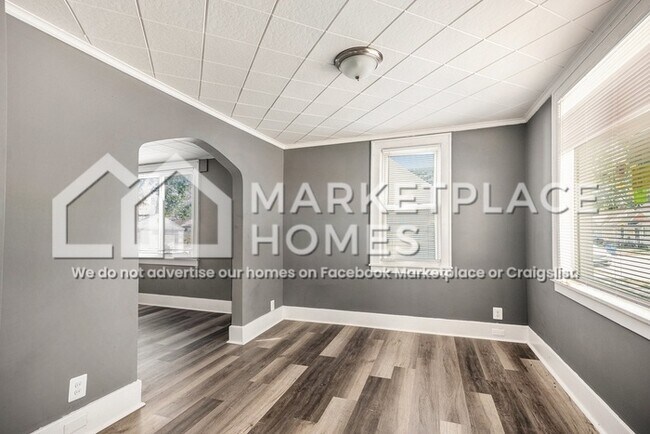 Foto del edificio - 8475 Timken Ave